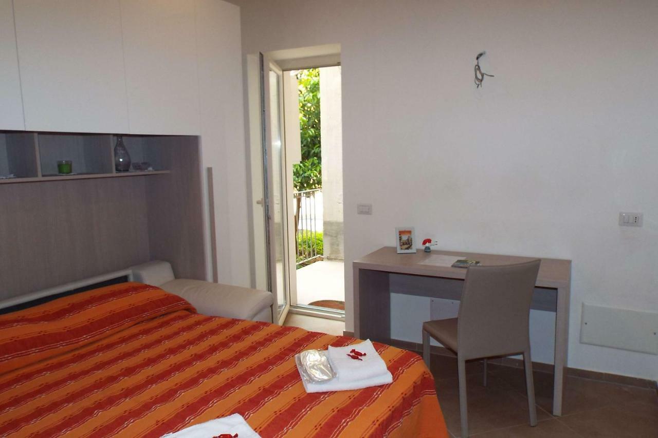 Cefalu Studio Room And Apartments Exteriör bild